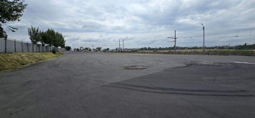 Gewerbegrundstücl, Bild 1