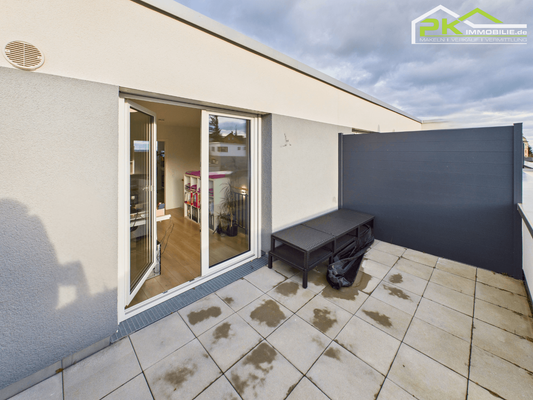 Balkon Blickrichtung Haus DG