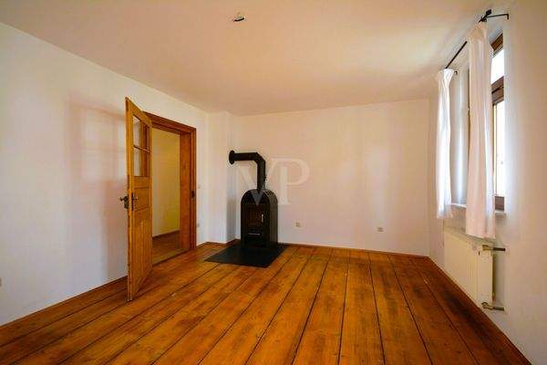 Wärmender Kaminofen