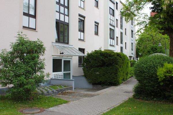 Gebäudeansicht_Vorderseite