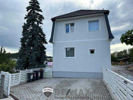 28_Haus Strassenseite