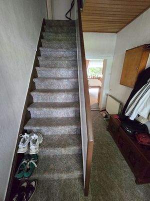 Treppe ins Obergeschoss
