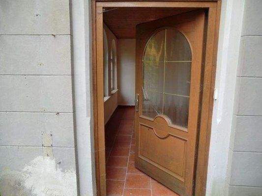 Eingangstür der unteren Wohnung (Souterrain).JPG