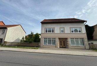 Straßenansicht