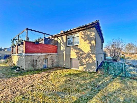 Südseite mit Terrasse