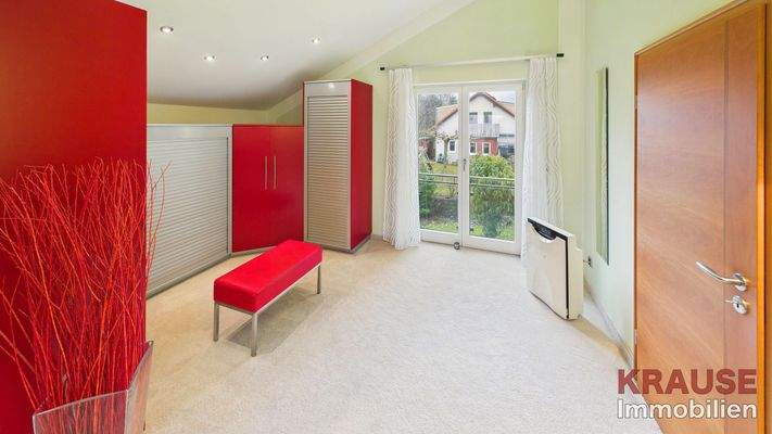 Schlafzimmer mit Ankleide OG