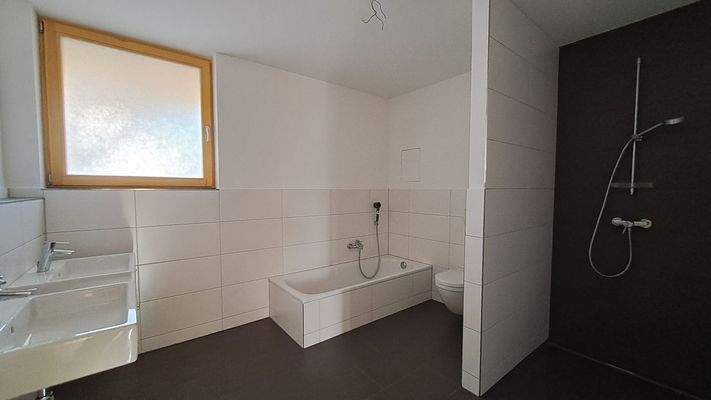 WhatsApp Image 2025-12-18 at 13.59.44 (3)