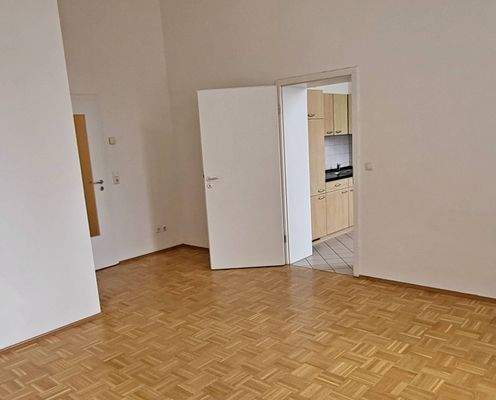 vom Wohnzimmer zur Küche