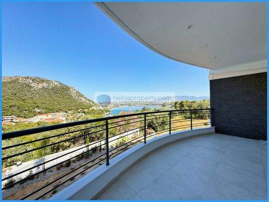 4eb90d9b58854e8e9c8bbf1de3f58189-original