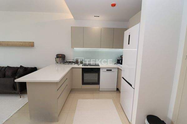Stylish Apartment Within Walking Distance to the Sea in Tece Mersin