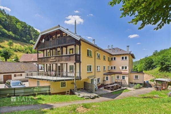 Hausansicht von hinten