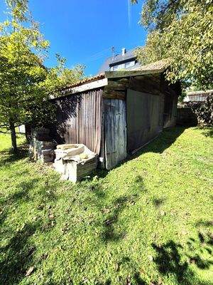 Schuppen im Garten