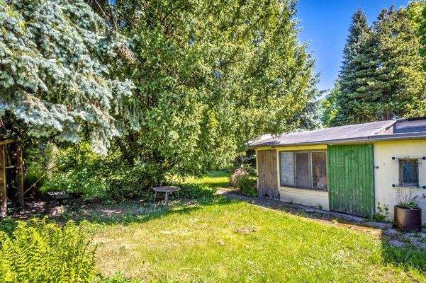 Großzügiger Garten