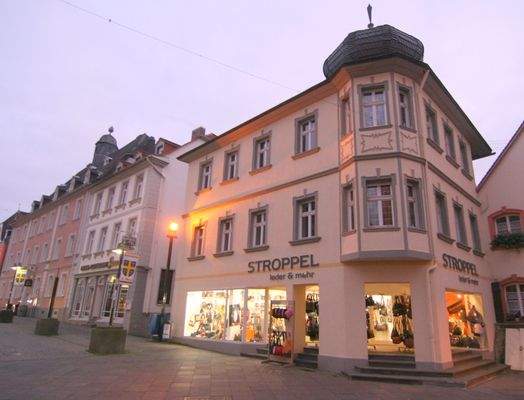 Stroppel Ansicht beleuchtet - Kopie.jpg