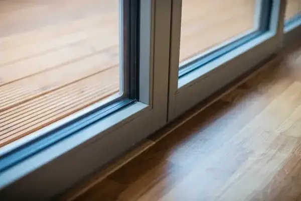 Ausbaudetail Balkonfenster.webp