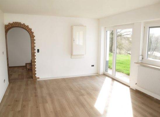 Zimmer UG - (saniert)