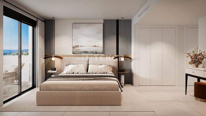 Flats with Seamless Indoor-Outdoor Spaces in Marbella