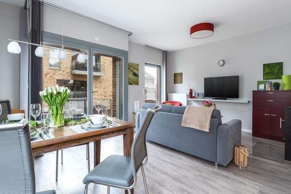 Stilvoll möblierte Wohnung mit Ostseeblick