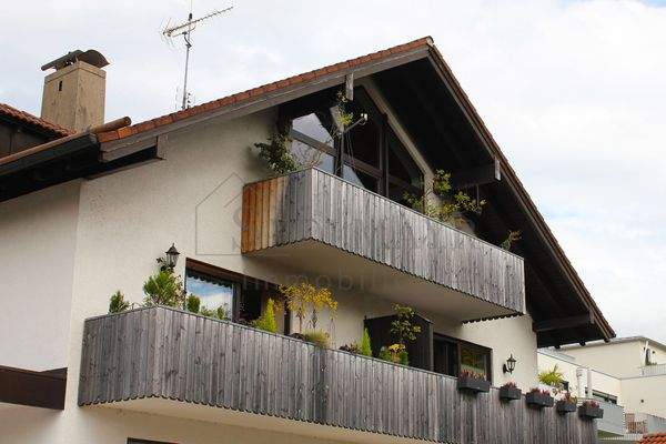 Außenansicht Wohnen Balkon Wohnung 3,4+5