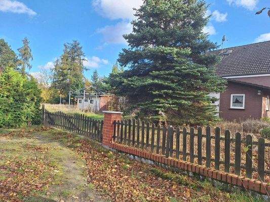 Blick auf das Grundstück