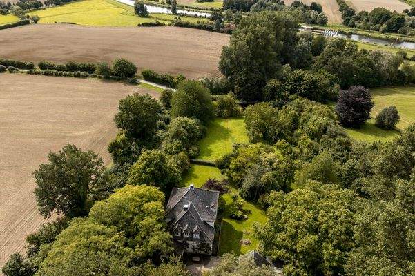 Luftbild mit Elbe-Lübeck-Kanal