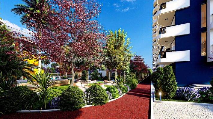 Flats in Expansive Project in Mersin Few Steps from the Sea