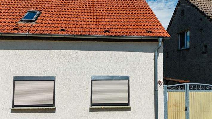 Hausansicht Strasse 1.JPEG