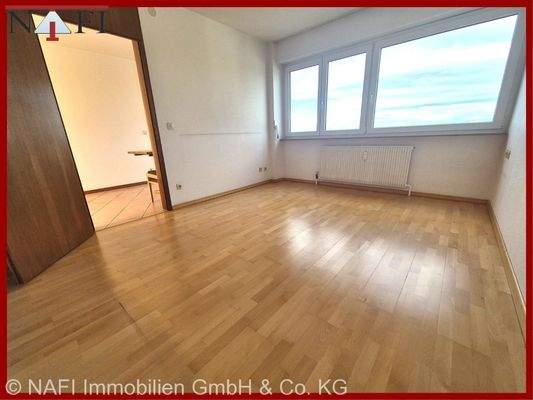 großes Schlafzimmer