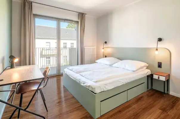 a3db9cc0-81c3-47f2-9a71-18182b6da443