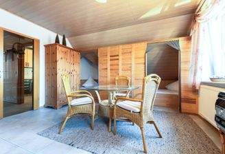 FeWo_Wohn_Schlafbereich