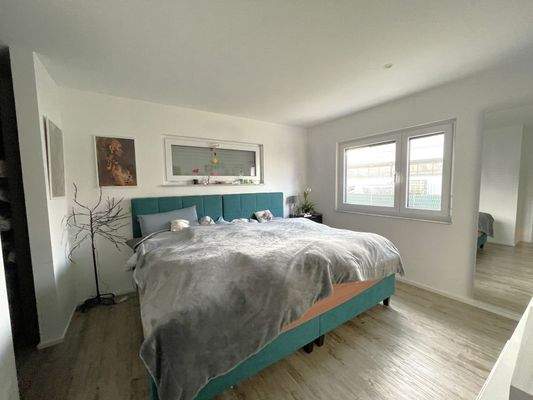 Elternschlafzimmer mit Ankleide