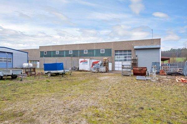 Stellfläche im Außenbereich