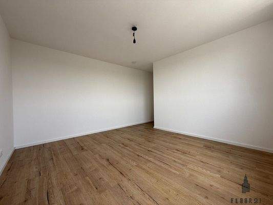 Schlaf-/ Kinderzimmer 4