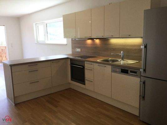 Praktische Küche mit viel Stauraum