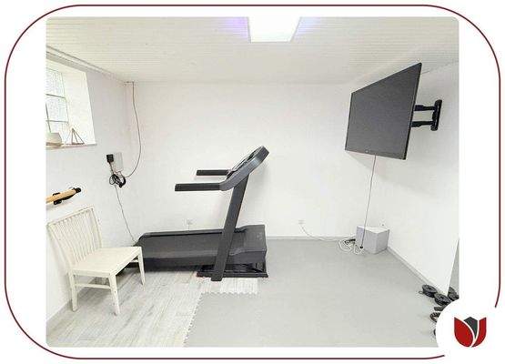 Fitnesszimmer im Untergeschoss