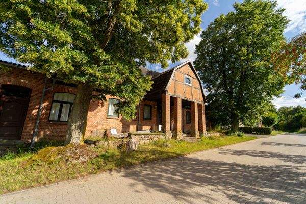 Haupthaus optional zu erwerben