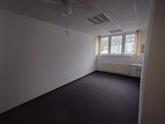 Büro/Besprechungsraum 