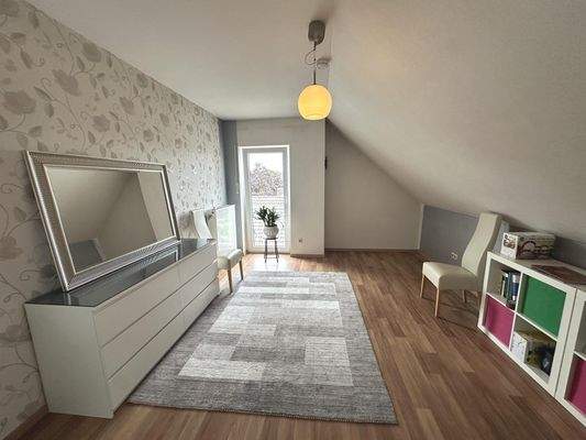 Kinderzimmer 2 (Spitzboden)