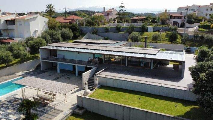 Kreta, Stalos: Luxuriöse Villa mit Meerblick in Strandnähe zu verkaufen