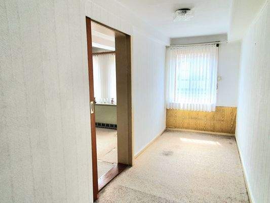 Zimmer OG abgehend Wohnbereich