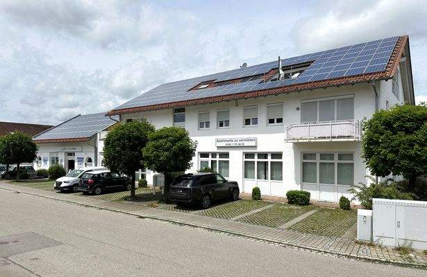 Hausansicht - Eingänge