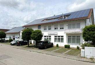 Hausansicht - Eingänge