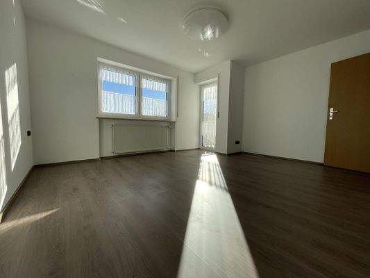 Kinderzimmer mit Loggiazugang