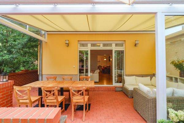 überdachte Terrasse.jpg