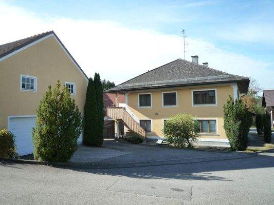 Zufahrt Seitenansicht