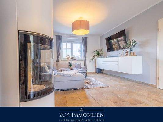 Wohnbereich mit Kamin