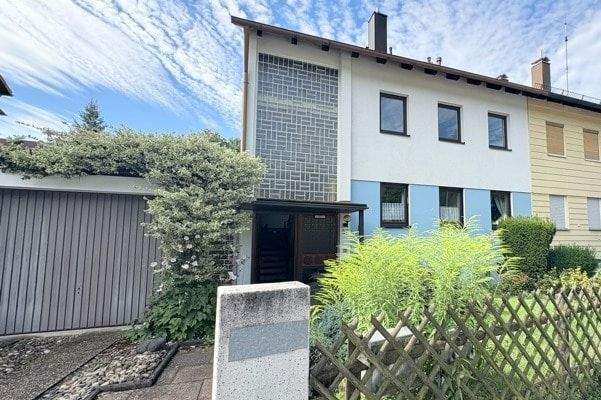 Hausansicht Straßenseite