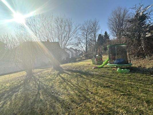 Großzügiger Gartenbereich (Allgemein)