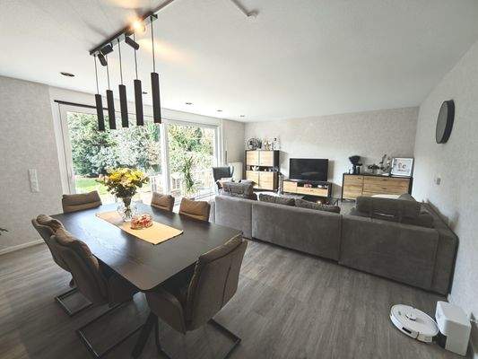 Wohn- & Essbereich