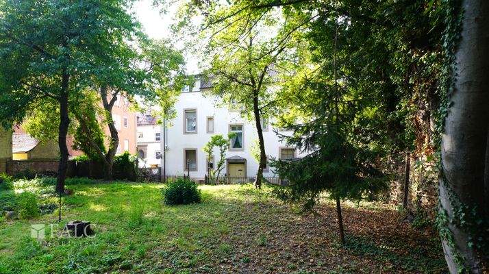 Hübsche Rückansicht